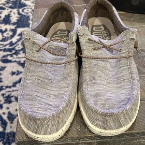 Hey Dude shoes men’s size 10